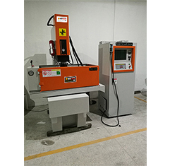 鍠沺高端CNC火花機(jī)